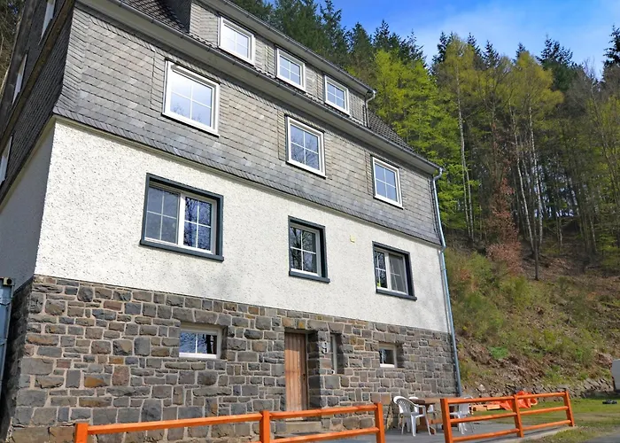 Сasa de vacaciones With Sauna In Liesen